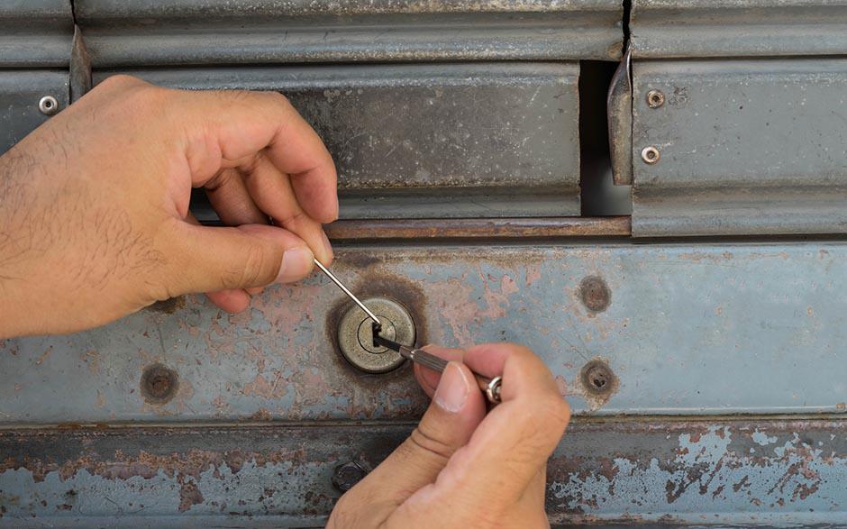 changer serrure porte fermée Bois-Colombes